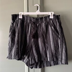 Briggs New York Black and White Striped Women's Shorts